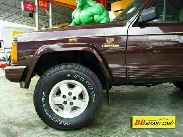 JEEP CHEROKEE