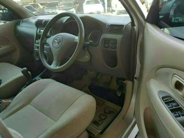 TOYOTA AVANZA